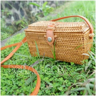 bali ethnic rattan grass handmade handbag leather handle